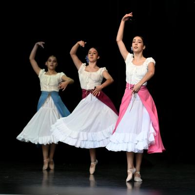Fotografía de Graduación Conservatorio de Danza - Conservatorio de Danza