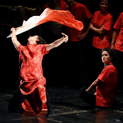 Fotografías de El dragón de oro por La Carpintería Teatral en Teatro del Zaidín (Isidro Olgoso) - Granada