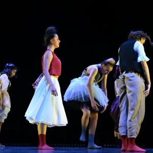 Fotografía de Un capítulo de la Historia de la civilización - Conservatorio de Danza