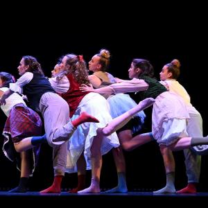 Fotografía de Un capítulo de la Historia de la civilización - Conservatorio de Danza