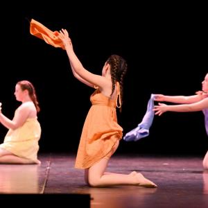 Fotografía de Talleres Danza Contemporánea (pase previo) - Conservatorio de Danza