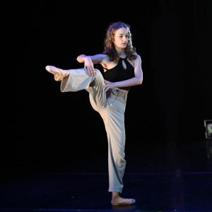 Fotografía de Surfeando la herencia (estreno) - Conservatorio de Danza