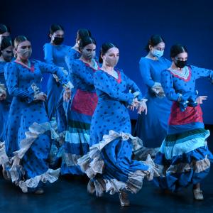 Fotografía de Por Bandera (previo al estreno) - Conservatorio de Danza