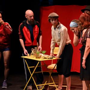 Fotografía de Esperando a la Carrroza - La Carpintería Teatral
