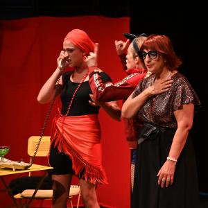 Fotografía de Esperando a la Carrroza - La Carpintería Teatral
