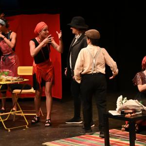 Fotografía de Esperando a la Carrroza - La Carpintería Teatral