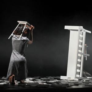 Fotografía de EITUG-19: Tener la cabeza a pájaros - Aula de teatro de la UGR