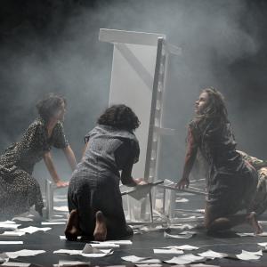 Fotografía de EITUG-19: Tener la cabeza a pájaros - Aula de teatro de la UGR