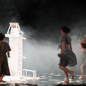 Fotografía de EITUG-19: Tener la cabeza a pájaros - Aula de teatro de la UGR
