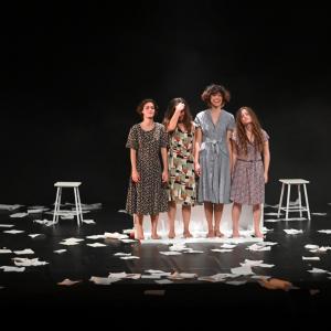 Fotografía de EITUG-19: Tener la cabeza a pájaros - Aula de teatro de la UGR