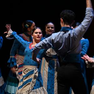 Fotografía de Por bandera - Conservatorio de Danza