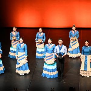 Fotografía de Por bandera - Conservatorio de Danza