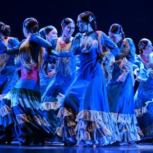 Fotografía de Por Bandera - Conservatorio de Danza