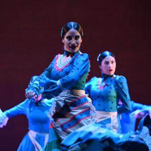 Fotografía de Por Bandera - Conservatorio de Danza