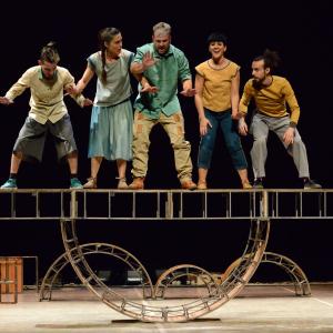 Fotografía de Esencial - Vaivén Circo