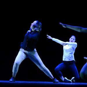 Fotografía de Talleres Danza Contemporánea - Conservatorio de Danza