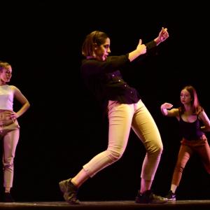 Fotografía de Talleres Danza Contemporánea - Conservatorio de Danza