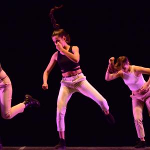 Fotografía de Talleres Danza Contemporánea - Conservatorio de Danza