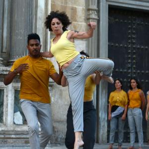 Fotografía de Muestra de Danza contemporánea - Escuela de danza y flamenco Lucía Guarnido