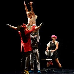 Fotografía de El viaje de Alicia - Cía Danza Fernando Hurtado