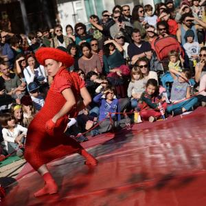 Fotografía de Festival CAU: Rojo Estándar - LaNórdika