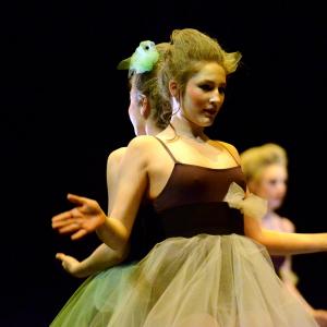 Fotografía de Talleres Danza contemporánea - Conservatorio de Danza