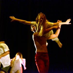 Fotografía de Talleres Danza contemporánea - Conservatorio de Danza