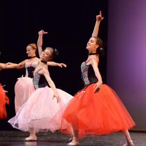Fotografía de La primavera es danza - Grupo de Danza Tiempo Presente