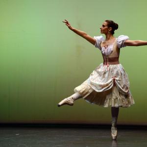 Fotografía de La primavera es danza - Grupo de Danza Tiempo Presente