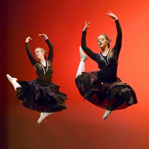 Fotografía de La primavera es danza - Grupo de Danza Tiempo Presente