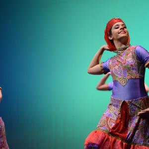 Fotografía de La primavera es danza - Grupo de Danza Tiempo Presente