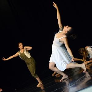 Fotografía de Talleres Danza contemporánea - Conservatorio de Danza