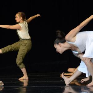 Fotografía de Talleres Danza contemporánea - Conservatorio de Danza
