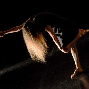 Fotografía de Allí donde las flores se mueren - Provisional danza (Carmen Werner)