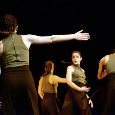 Fotografía de Talleres de danza contemporánea (representación 1) - Conservatorio de Danza