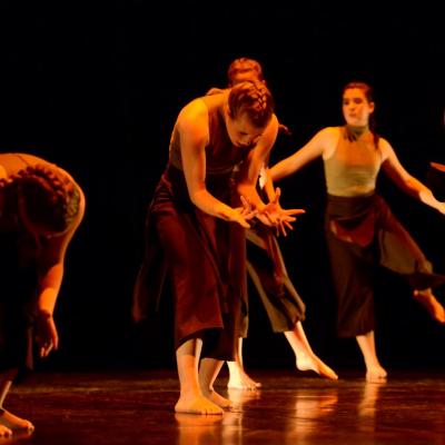 Fotografía de Talleres de danza contemporánea (representación 1) - Conservatorio de Danza