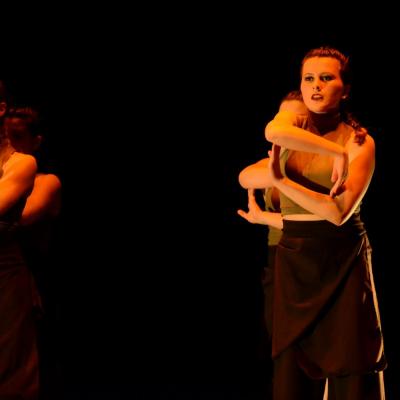 Fotografía de Talleres de danza contemporánea (representación 1) - Conservatorio de Danza