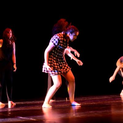 Fotografía de Talleres de danza contemporánea (representación 1) - Conservatorio de Danza