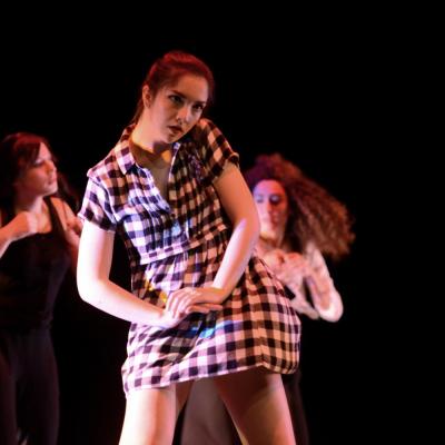 Fotografía de Talleres de danza contemporánea (representación 1) - Conservatorio de Danza
