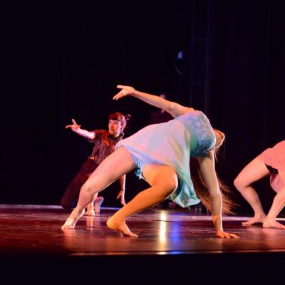 Fotografía de Talleres de danza contemporánea (representación 1) - Conservatorio de Danza