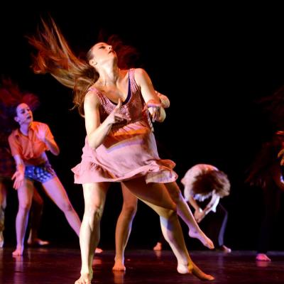 Fotografía de Talleres de danza contemporánea (representación 1) - Conservatorio de Danza