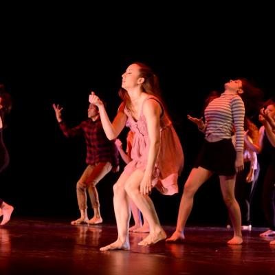 Fotografía de Talleres de danza contemporánea (representación 1) - Conservatorio de Danza