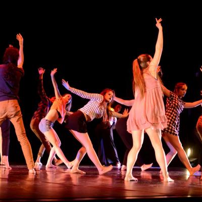 Fotografía de Talleres de danza contemporánea (representación 1) - Conservatorio de Danza
