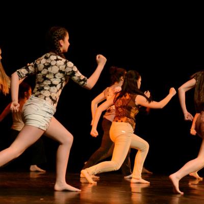 Fotografía de Talleres de danza contemporánea (representación 1) - Conservatorio de Danza
