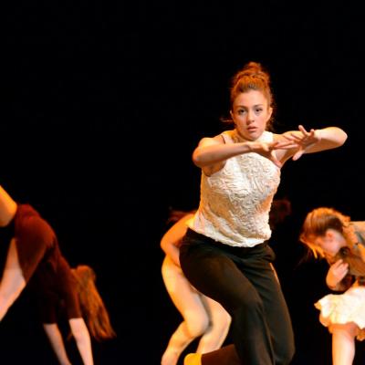 Fotografía de Talleres de danza contemporánea (representación 1) - Conservatorio de Danza