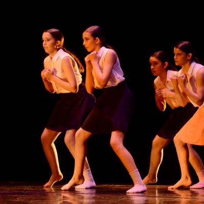 Fotografía de Talleres de danza contemporánea (representación 1) - Conservatorio de Danza