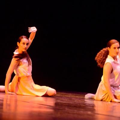 Fotografía de Talleres de danza contemporánea (representación 1) - Conservatorio de Danza