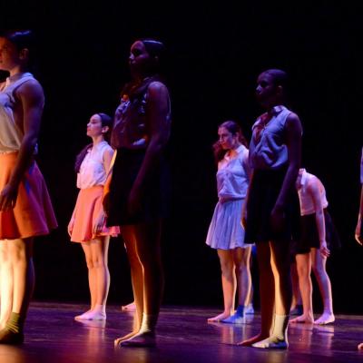Fotografía de Talleres de danza contemporánea (representación 1) - Conservatorio de Danza