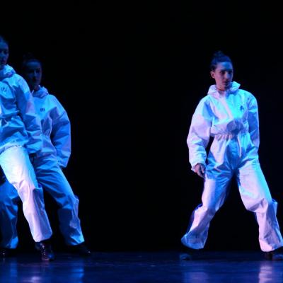 Fotografía de Talleres de danza contemporánea (representación 1) - Conservatorio de Danza