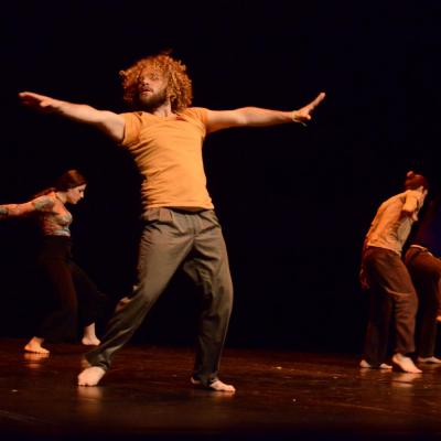 Fotografía de Talleres de danza contemporánea (representación 1) - Conservatorio de Danza